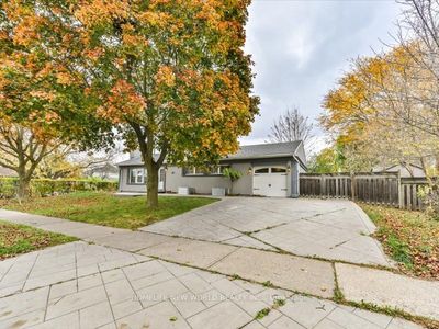 76 Eldomar Ave, House other with 3 bedrooms, 3 bathrooms and 4 parking in Brampton ON | Image 1