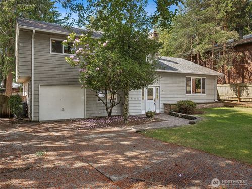1935 Sw 164th St, Burien, WA, 98166-2741 | Card Image