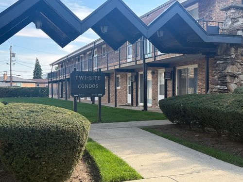 107s-3721 Ruby St, Schiller Park, IL, 60176-2504 | Card Image