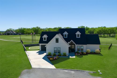 258 Motes Ct, Runaway Bay, TX, 76426-9308 | Card Image