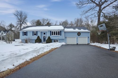 305 Shag Bark Rd, Taunton, MA, 02780-7613 | Card Image
