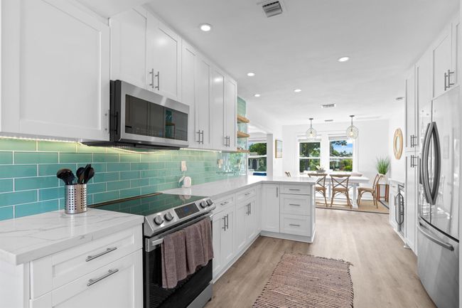 826 Se 4 Th Ave, House other with 2 bedrooms, 2 bathrooms and null parking in Delray Beach FL | Image 10