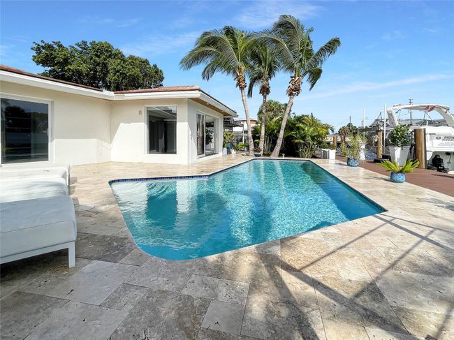 Pool deck and dock | Image 19