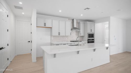 13362 W Eagle Feather Rd, Peoria, AZ, 85383-8112 | Card Image