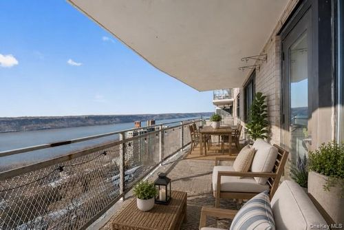 14l-3671 Hudson Manor Ter, Bronx, NY, 10463-1156 | Card Image