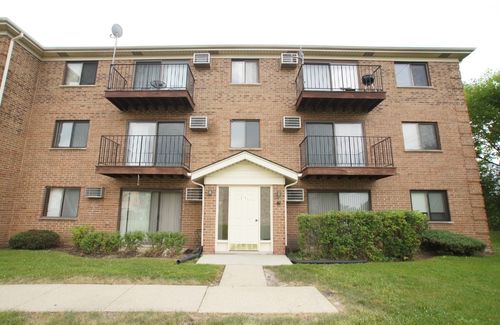 apt-d-9290 Hamilton Ct, Des Plaines, IL, 60016-1686 | Card Image