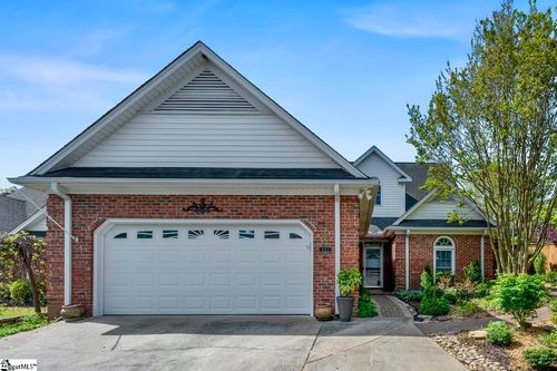 231 Greenview Cir, Greenville, SC, 29609-1966 | Card Image
