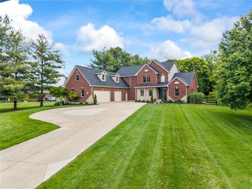 1234 W Lower Springboro Rd, Springboro, OH, 45066-8562 | Card Image