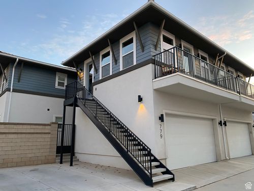 779 W Periwinkle Ln, St George, UT, 84790-2197 | Card Image