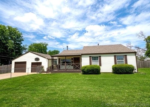 4318 Michigan St, Bartlesville, OK, 74006-1819 | Card Image