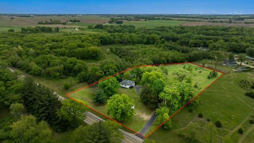 4165 E Il Route 64, Oregon, IL, 61061-9630 | Card Image