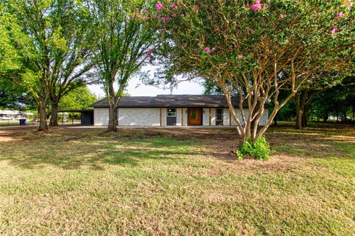 206 Americana Rd, Palmer, TX, 75152-9584 | Card Image