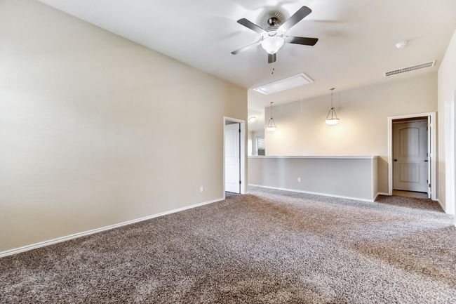 194 Camden Cv, House other with 5 bedrooms, 3 bathrooms and 4 parking in Buda TX | Image 19