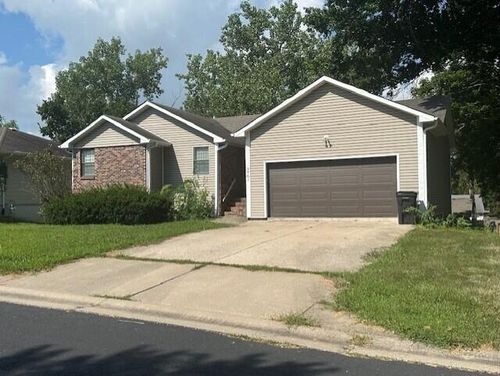 3701 Santiago Dr, COLUMBIA, MO, 65203-3799 | Card Image