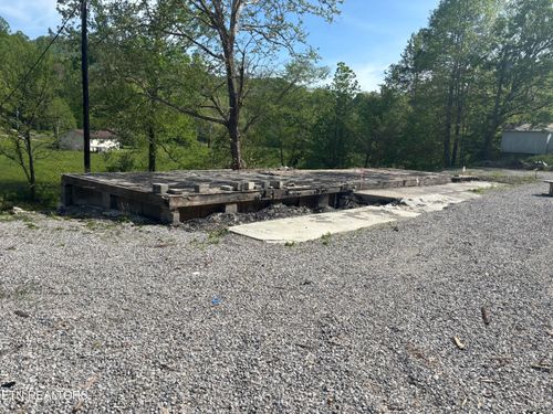 1023 Stinking Creek Rd, LaFollette, TN, 37766 | Card Image