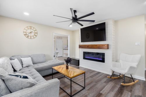 40431 Hawthorne Dr, Darrow, LA, 70725-2509 | Card Image