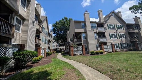 12912 Daybreak Cir, Newport News, VA, 23602-9514 | Card Image