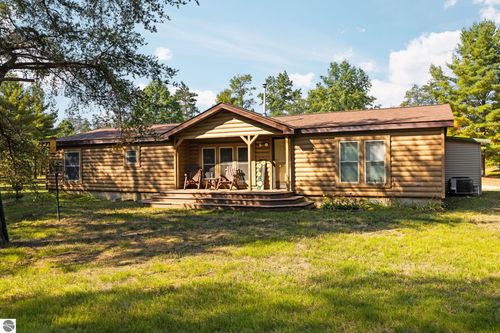 15983 Snay Dr Se, Grayling, MI, 49738-6809 | Card Image