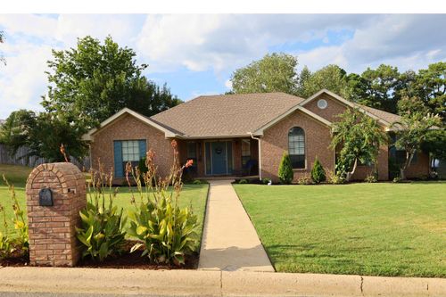 1701 Robinwood St, Paragould, AR, 72450-5548 | Card Image