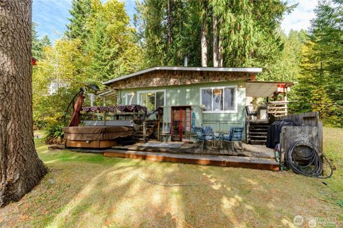 17 Thompson Point Rd, Port Angeles, WA, 98363-7124 | Card Image
