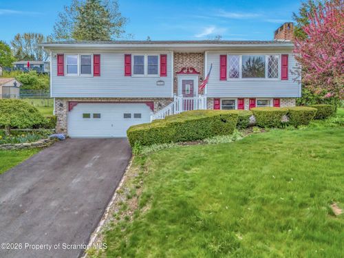 304 Carnation Dr, Clarks Summit, PA, 18411-2106 | Card Image