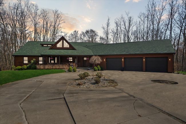 11570 Silver Lake Rd, House other with 4 bedrooms, 3 bathrooms and null parking in Byron MI | Image 4