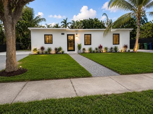 15495 Harrison Dr, Homestead, FL, 33033-2529 | Card Image