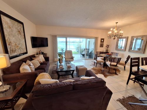 2104 Tigris Dr, West Palm Beach, FL, 33411-5763 | Card Image