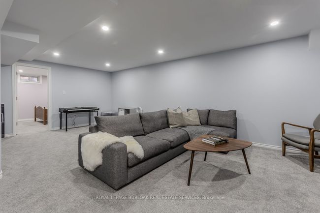2382 Emerson Dr, House other with 4 bedrooms, 4 bathrooms and 2 parking in Burlington ON | Image 35