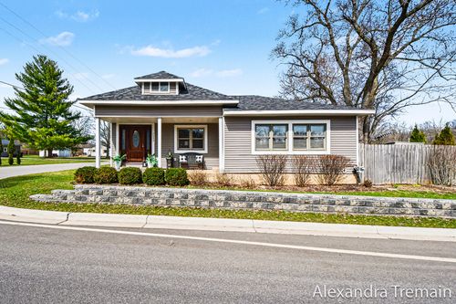 7553 68th St Se, Caledonia, MI, 49316-9537 | Card Image