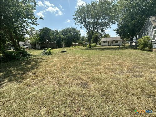 1306 S 47th St, Temple, TX, 76504-6587 | Card Image