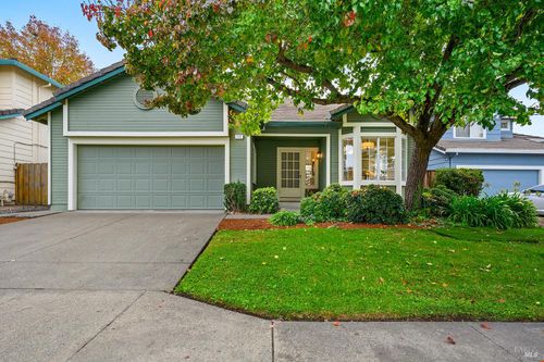 172 Flametree Circle, Windsor, CA, 95492 | Card Image