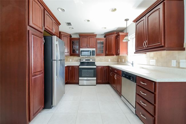 1805 16 Th Avenue Dr W, House other with 3 bedrooms, 2 bathrooms and null parking in BRADENTON FL | Image 6