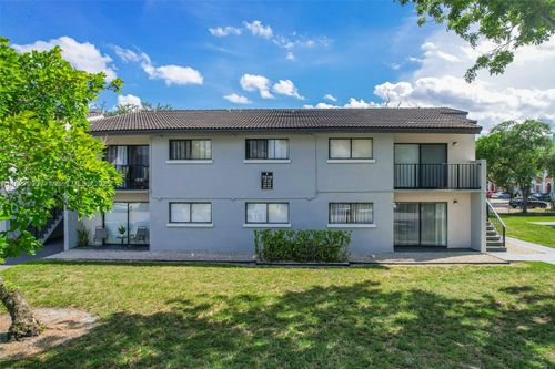 apt-101-7010 Nw 179th St, Hialeah, FL, 33015-5414 | Card Image