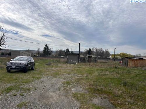 225507 E Sr 397, Kennewick, WA, 99337 | Card Image