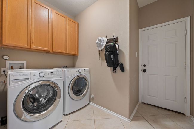 1012 Autumn Sage Way, House other with 4 bedrooms, 3 bathrooms and 4 parking in Pflugerville TX | Image 11