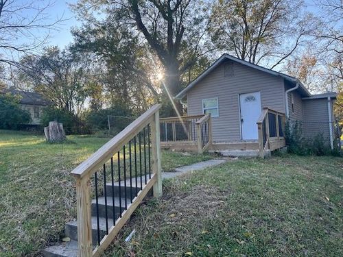 4208 Spruce Ave, Kansas City, MO, 64130-1554 | Card Image