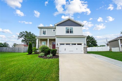 4113 Silver Oak Way, Huber Heights, OH, 45424-1877 | Card Image