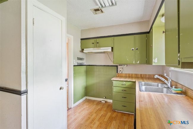 1806 S 37 Th St, House other with 4 bedrooms, 2 bathrooms and null parking in Temple TX | Image 10