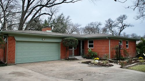 9762 Twin Creek Drive, Dallas, TX, 75228 | Card Image