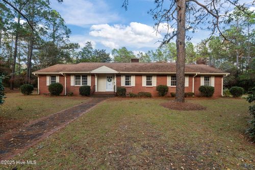 608 Wilder Ave, Aberdeen, NC, 28315-1931 | Card Image