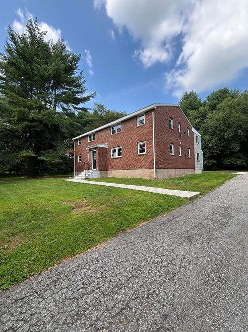 103 Hebron Rd, Marlborough, CT, 06447-1274 | Card Image
