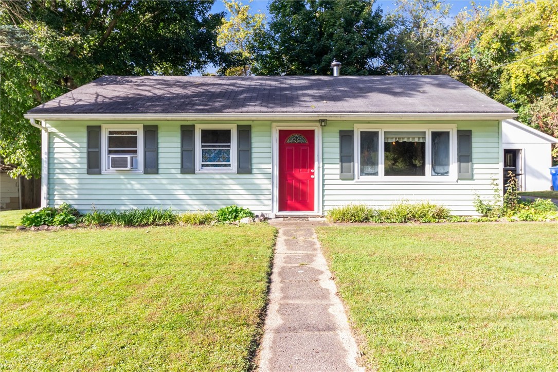 Main St, Marion, NY 14505