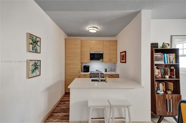 APT-202 - 536 14 Th St, Condo with 2 bedrooms, 2 bathrooms and null parking in Miami Beach FL | Image 9