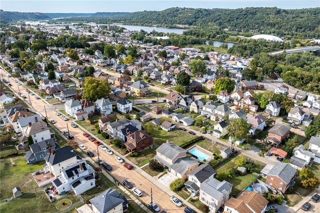 1725 Vance Ave, House other with 4 bedrooms, 3 bathrooms and 2 parking in Coraopolis PA | Image 47
