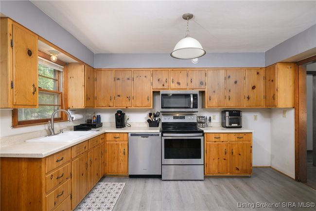 2113 Wilson Ave, Home with 3 bedrooms, 1 bathrooms and null parking in Madison IN | Image 12