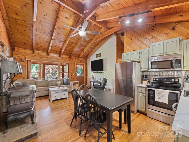 367 Robinson Rd, House other with 2 bedrooms, 1 bathrooms and null parking in Clyde NC | Image 4