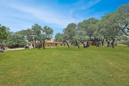 2608 American Dr, Lago Vista, TX, 78645-6730 | Card Image
