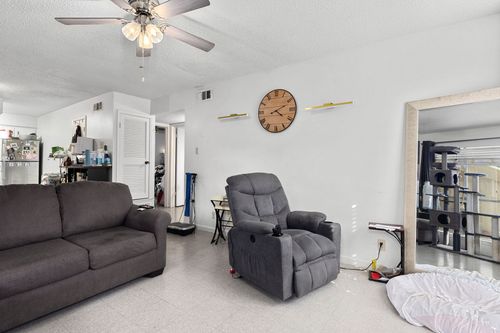 b-6911 Cooper Ln, Austin, TX, 78745-5518 | Card Image