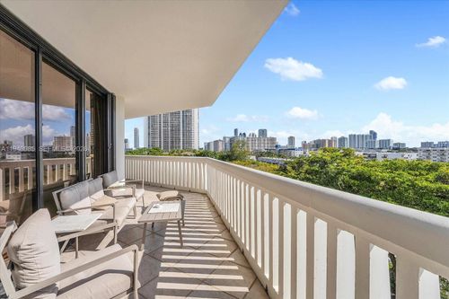 apt-602-2000 Island Blvd, Aventura, FL, 33160-4959 | Card Image